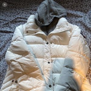 White tommy hilfiger women’s puffer